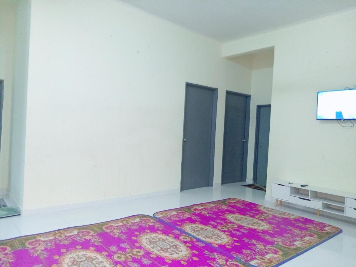 Homestay Wan Z Kuala Terengganu Exterior foto