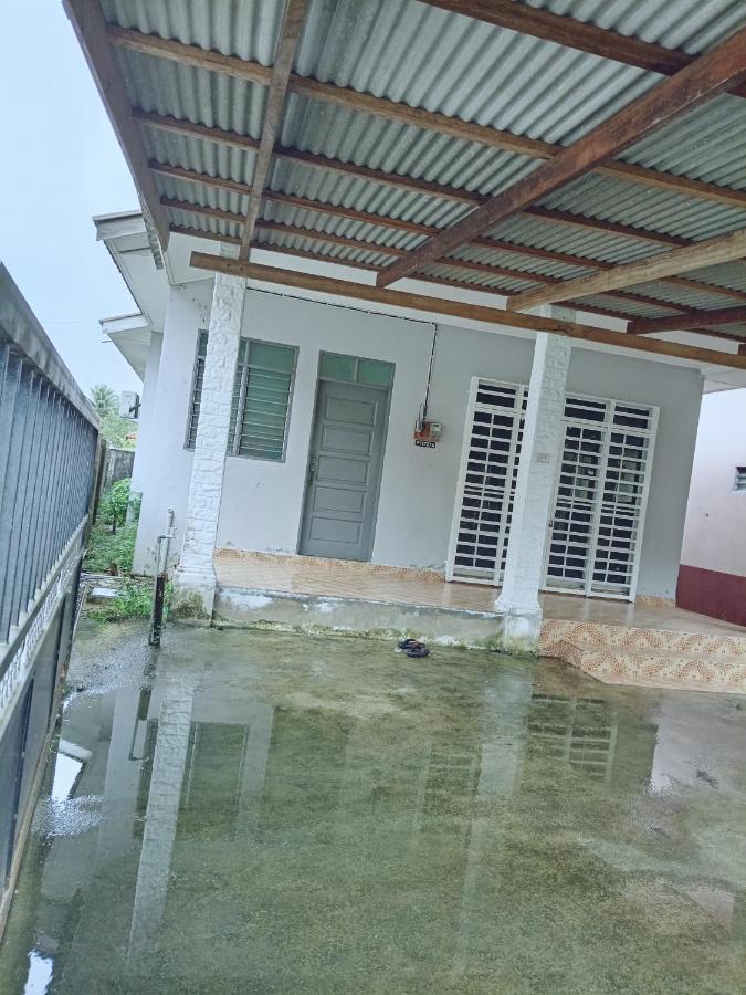 Homestay Wan Z Kuala Terengganu Exterior foto