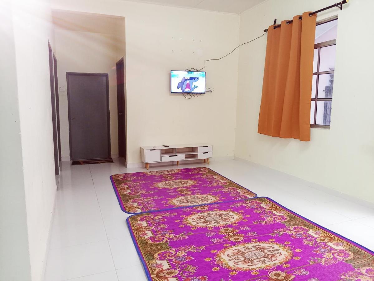 Homestay Wan Z Kuala Terengganu Exterior foto